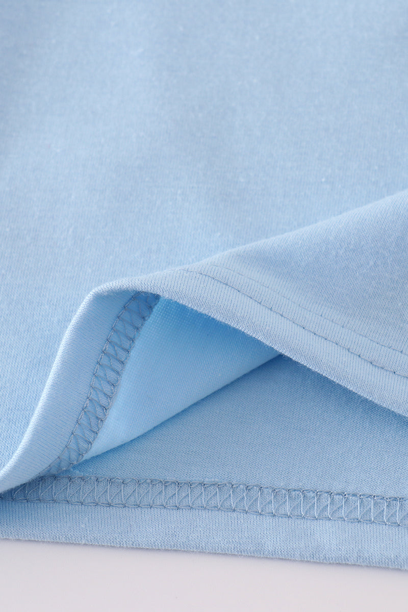 Blue flag embroidery top